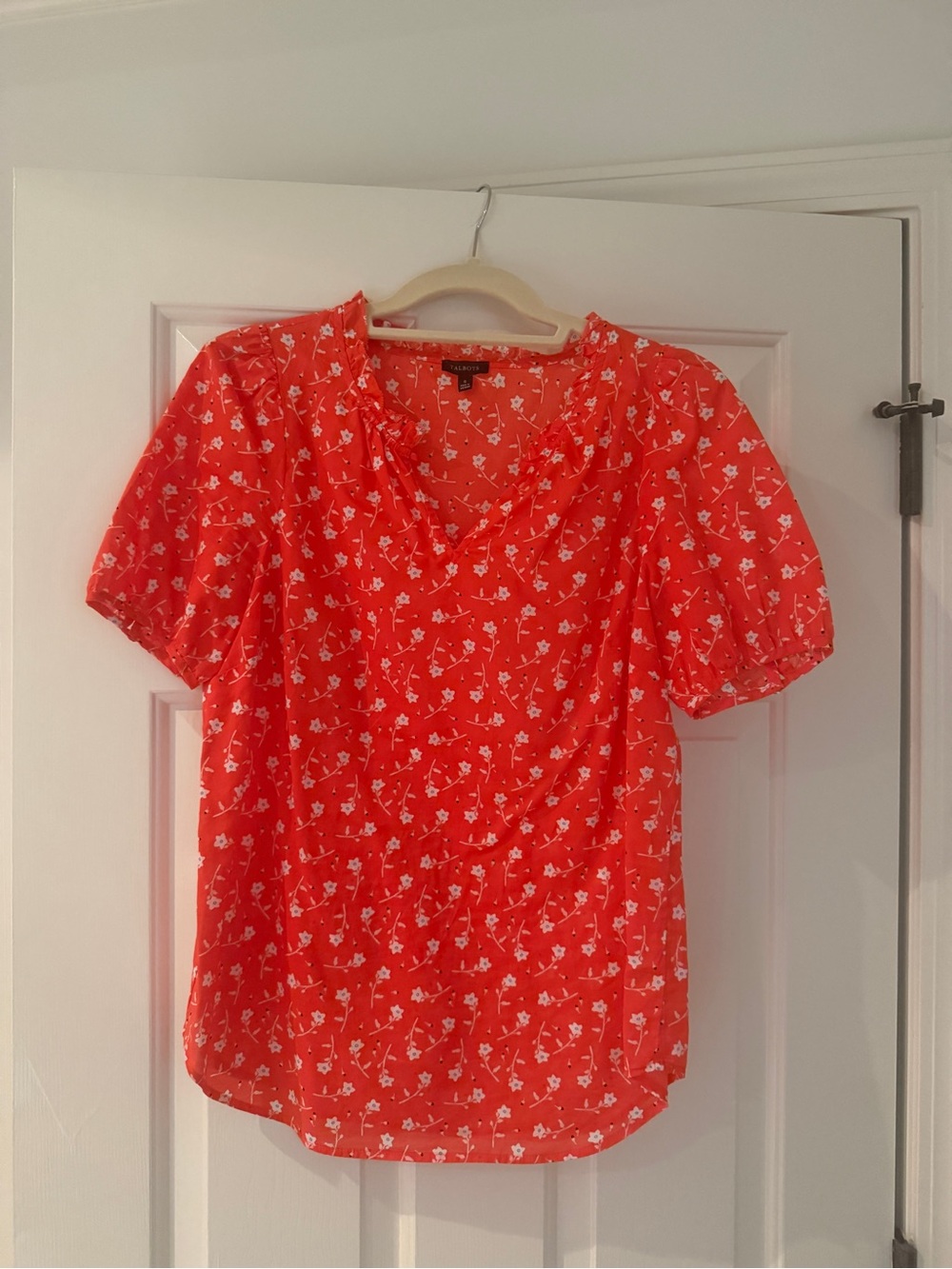 Talbots Coral Red Floral V-Neck Puff Sleeve Blouse